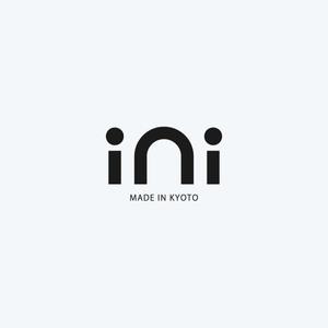 MOCOPOO (pou997)さんの美容室オリジナルシャンプー「ini」のロゴへの提案