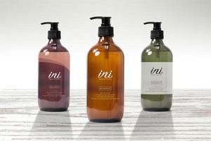 conii.Design (conii88)さんの美容室オリジナルシャンプー「ini」のロゴへの提案