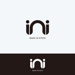 MOCOPOO (pou997)さんの美容室オリジナルシャンプー「ini」のロゴへの提案