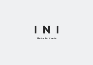 YD_STUDIO (iam_uma)さんの美容室オリジナルシャンプー「ini」のロゴへの提案