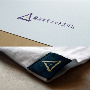 サクタ (Saku-TA)さんの累計販売枚数100万枚の女性用着圧ストッキング・タイツ「魔法のキュットスリム」のブランドロゴへの提案