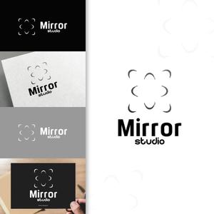 charisabse ()さんのマタニティ・ベビー写真専門スタジオ「studio Mirror」のロゴへの提案