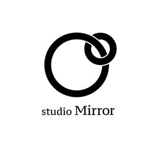 anju mori (juchan0126)さんのマタニティ・ベビー写真専門スタジオ「studio Mirror」のロゴへの提案