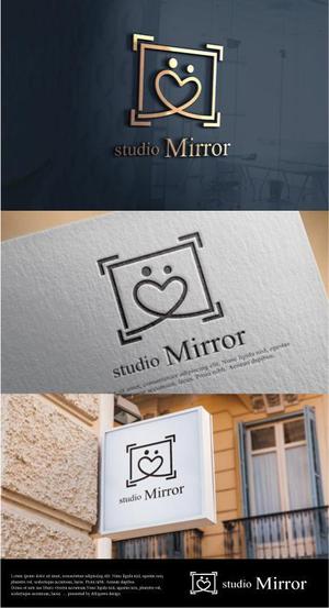 drkigawa (drkigawa)さんのマタニティ・ベビー写真専門スタジオ「studio Mirror」のロゴへの提案
