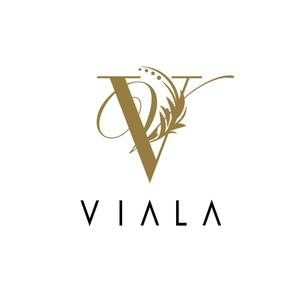 free！ (free_0703)さんの「VIALA」脱毛サロンのロゴへの提案