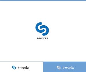 動画サムネ職人 (web-pro100)さんの物流業務システム「s-works」システムのロゴへの提案