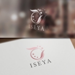 BKdesign (late_design)さんのクリーニング店舗【ISEYA】のロゴへの提案