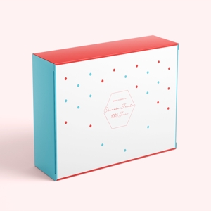 染谷 (yummy_s)さんのSNS映えする出産内祝専用のジュースギフト箱のデザインへの提案