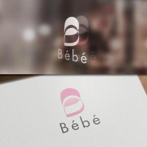 BKdesign (late_design)さんの子供を持つ女性向けECショップサイト「Bébé」のロゴへの提案