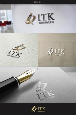 coco design (tomotin)さんの白と黒と金の３色使い、ITKの３文字をベースにしたロゴ　への提案