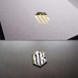 conii.Design (conii88)さんの白と黒と金の３色使い、ITKの３文字をベースにしたロゴ　への提案
