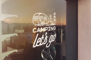 Rewind Studio (Rewind-Studio)さんのキャンピングカーレンタルサイト「Camping Let's Go」のロゴへの提案