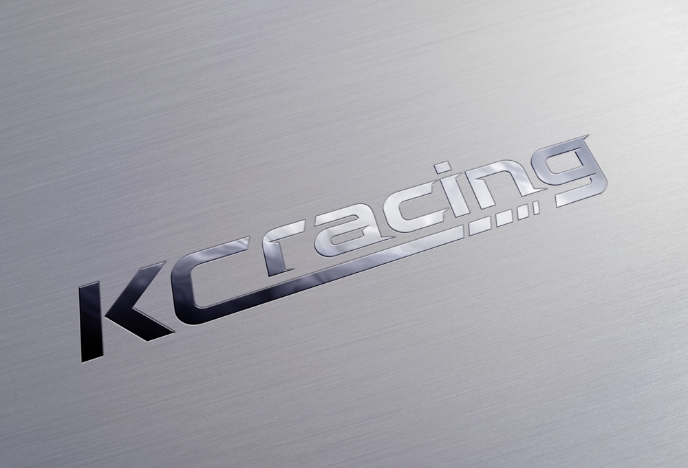 モータースポーツでカーレースチーム「KCracing」のロゴ