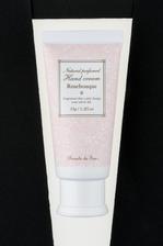 渡邊　崚生 (ryoseiwatanabe)さんの物撮り：新製品洗顔フォーム撮影への提案