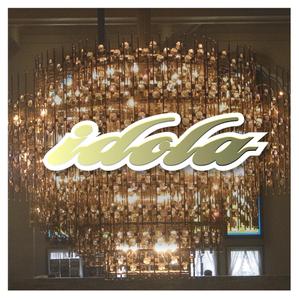 SUN DESIGN (keishi0016)さんのギャラリー運営会社「idola」のロゴへの提案