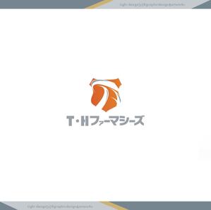 XL@グラフィック (ldz530607)さんの調剤薬局の会社　「合同会社 T・Hファーマシーズ」のロゴへの提案