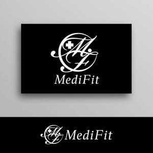 White-design (White-design)さんの医療系フィットネスジム「Medifit」のロゴへの提案