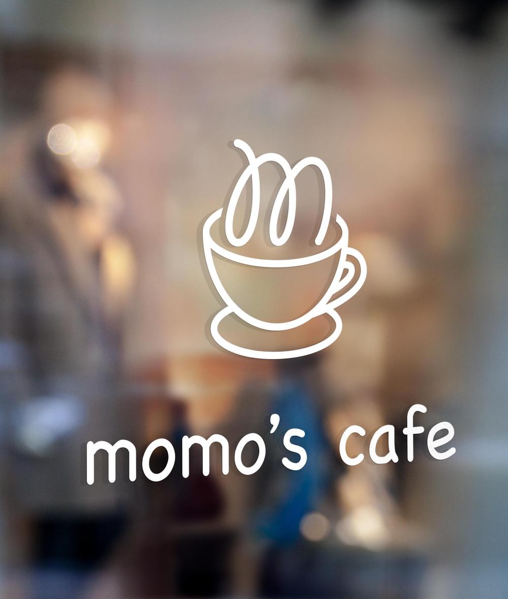 ホテル内に設営するバイキングレストラン「momo's cafe」のロゴ