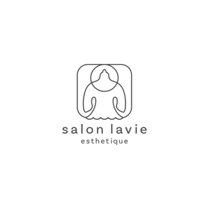 hajimaru design (5f3bc851137b3)さんの『salon lavie』『SALON　lavie』その下にesthetiqueを。  への提案