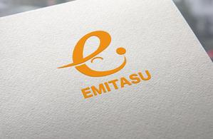 トランスレーター・ロゴデザイナーMASA (Masachan)さんの美容・リラクサロン運営会社「EMITASU（エミタス）」のロゴへの提案