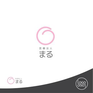 ロゴロゴ (yottofuruya)さんの医療法人「まる」のロゴへの提案