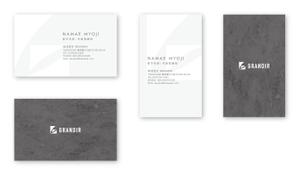 Mazdylr (Mazdylr)さんの内装会社の名刺作成の依頼をお願いしたいです。への提案