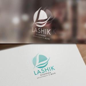 BKdesign (late_design)さんのパーソナルジム、治療院「LASHIK」のロゴへの提案