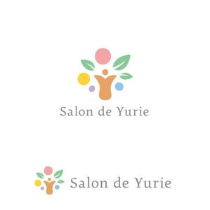 marutsuki (marutsuki)さんの五感の癒しがテーマの多彩なレッスンが受けられるサロンのサイト「Salon de Yurie」のロゴへの提案