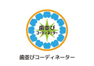 tora (tora_09)さんの歯科医院　「歯並びコーディネーター」のピンバッジデザインへの提案