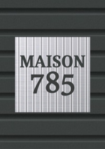 972023 (972023)さんのアパート　シンプルな館銘板への提案