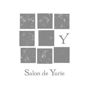 Aya-Design (Aya-Design)さんの五感の癒しがテーマの多彩なレッスンが受けられるサロンのサイト「Salon de Yurie」のロゴへの提案