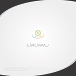 XL@グラフィック (ldz530607)さんのアパレルショップサイト　LIRUWMU  のロゴへの提案