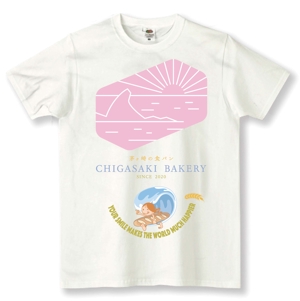 HS design (frogman3139)さんの食パン専門店「CHIGASAKI　BAKERY」の映えるTシャツを作りたい！への提案