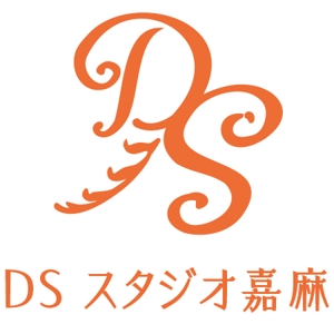 金野留美 (kasai_kinno)さんのダンススタジオ「DSスタジオ嘉麻」のロゴへの提案