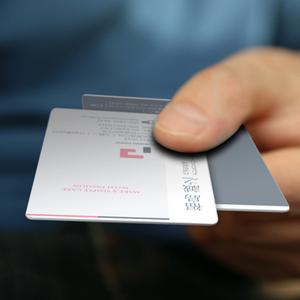 PlusOne (plusHD)さんの調剤薬局の会社「名刺デザイン」（別途　封筒・社員証の依頼もあり）への提案