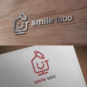 脇　康久 (ワキ ヤスヒサ) (batsdesign)さんのリフォームショップ　「smile labo」の　ロゴへの提案