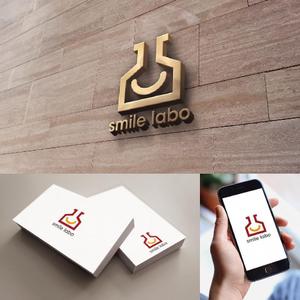it_tad (it_tad)さんのリフォームショップ　「smile labo」の　ロゴへの提案