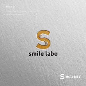 doremi (doremidesign)さんのリフォームショップ　「smile labo」の　ロゴへの提案