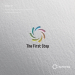 doremi (doremidesign)さんのグループやクラブ等の団体と個人のマッチングサイト　The First Step（はじめの一歩）のロゴへの提案