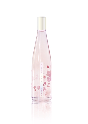 AQUA Design Works (Dear)さんの白百合醸造商品　「ロリアン　さくらのワイン」　の　瓶デザインへの提案