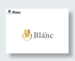 IandO (zen634)さんのホワイトニングサロン「Blanc-ﾌﾞﾗﾝ-」のロゴ制作依頼への提案