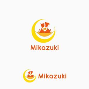 atomgra (atomgra)さんの動物病院プロデュース型トリミングサロン・ペットホテル　「Mikazuki」のロゴへの提案