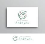 White-design (White-design)さんのメディカルエステサロン「Shinyou」のロゴへの提案