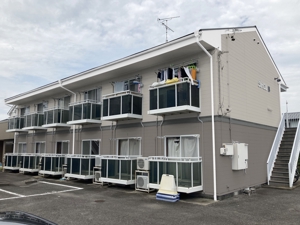 Hayakawa (Hayakawa_9)さんのアパートの外壁塗り替えカラーコーディネート（ジョイフルB）への提案