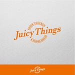 FOURTH GRAPHICS (kh14)さんのカフェ「Juicy Things ~Fried chicken & Slider House~」ロゴへの提案