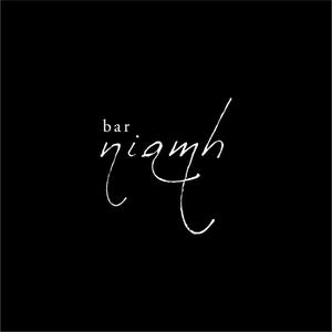 Hi-Design (hirokips)さんのBAR 「 niamh 」のロゴへの提案