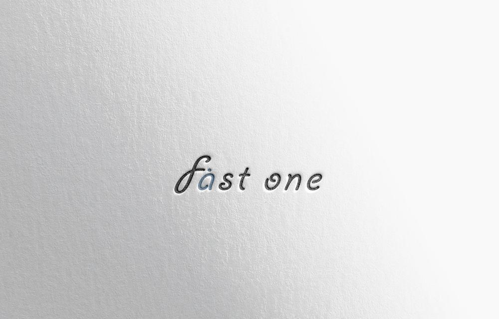 【高報酬！】脱毛（エステ）サロン「fast one」のロゴ