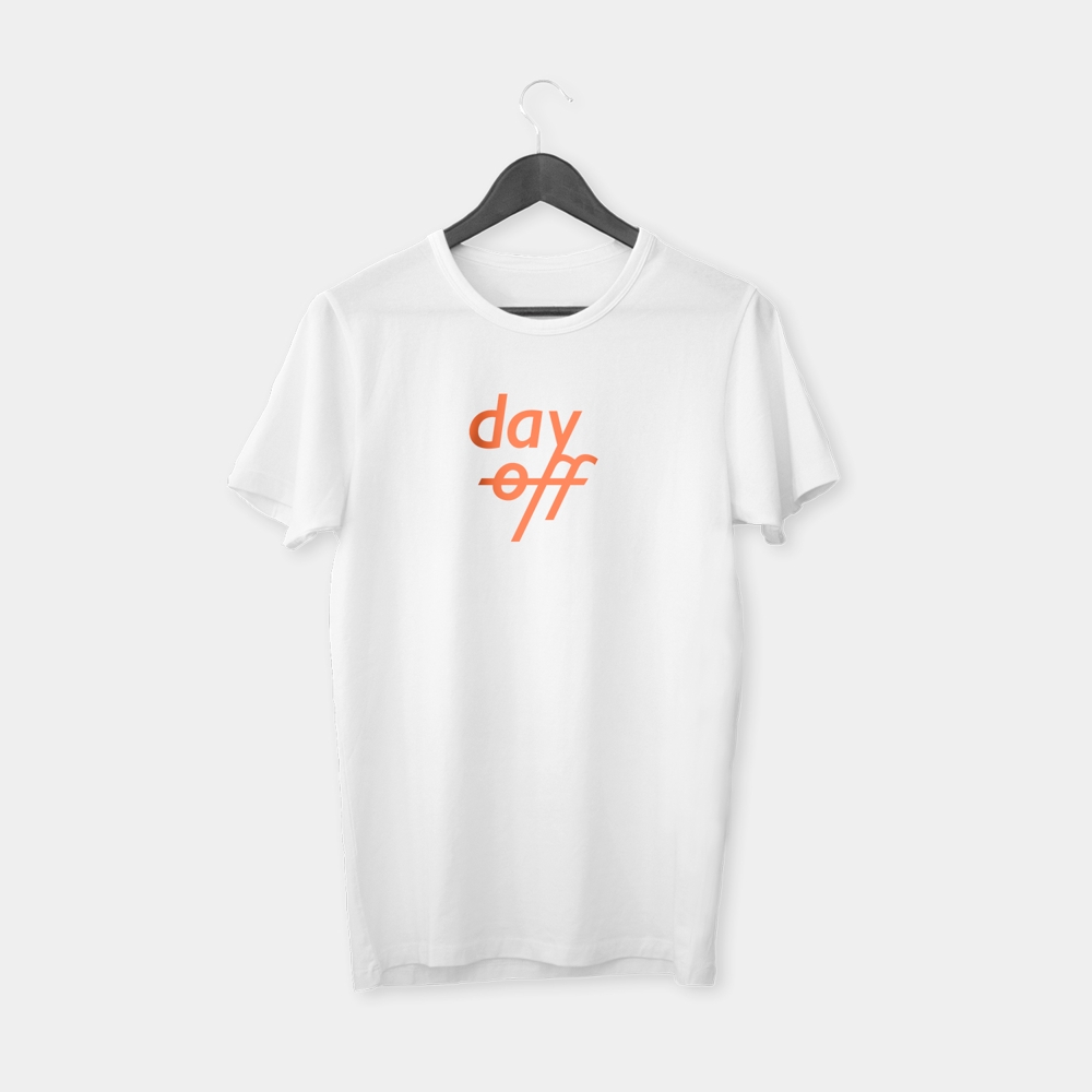 カフェバー　「DAY OFF」のロゴ