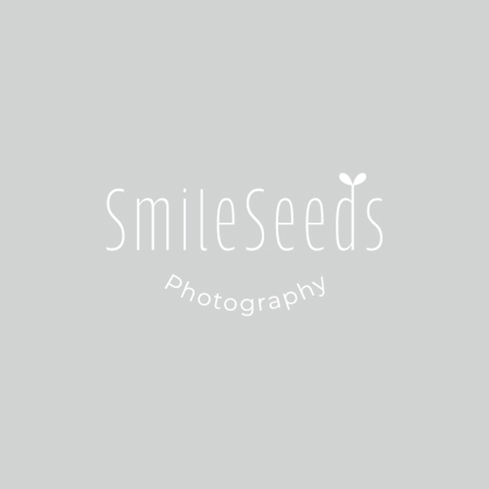ニューボーンフォトグラファー「SmileSeedsPhotography」のロゴ