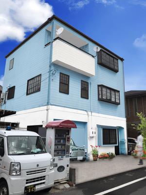 VS design (VSdesign)さんの中古3階建て外観デザイン依頼への提案